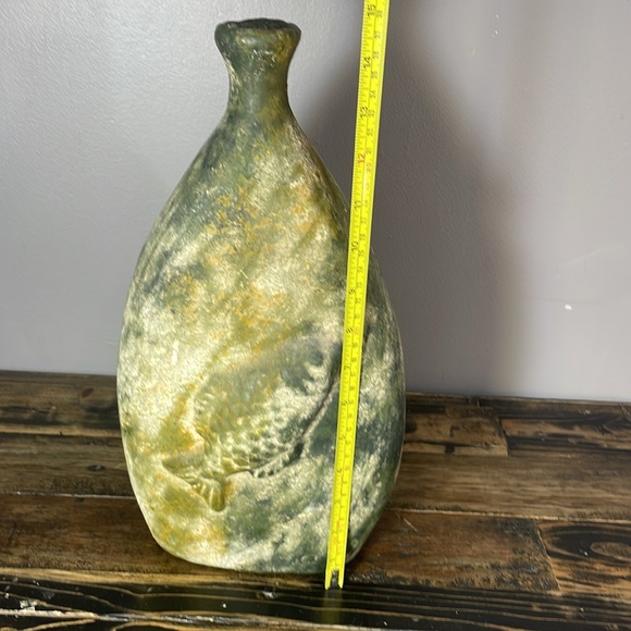 Large fish vase! Very cool for the fishing enthusiast in your life! Metal - Picture 8 of 12
